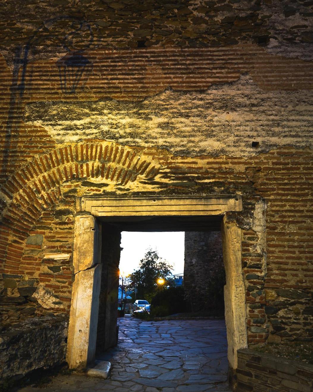Beyond The Castle Appartement Thessaloniki Buitenkant foto