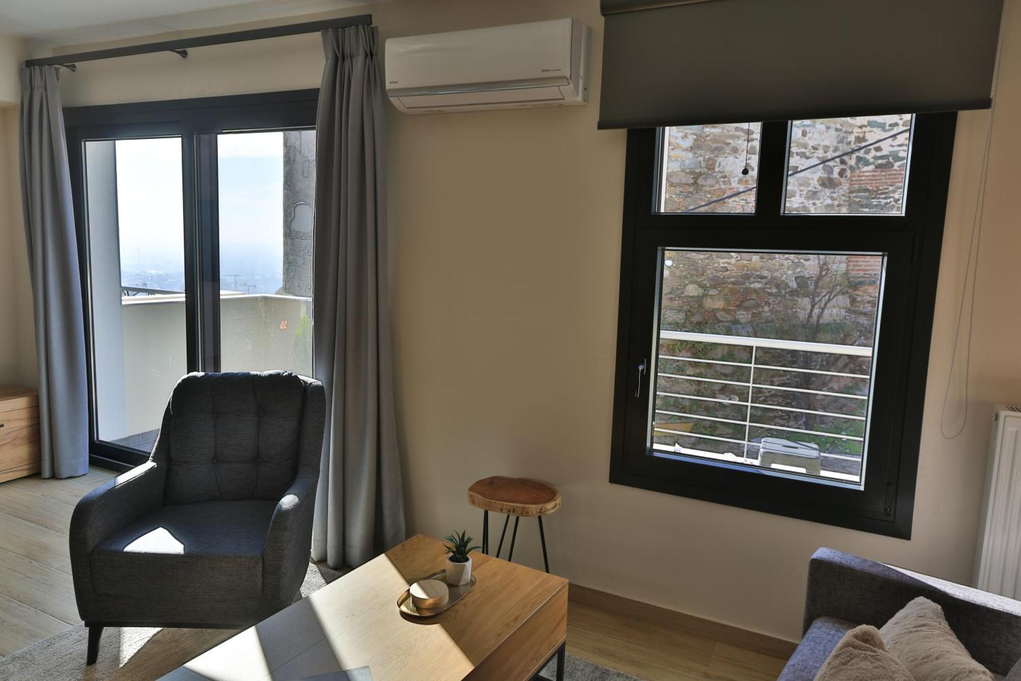 Beyond The Castle Appartement Thessaloniki Buitenkant foto