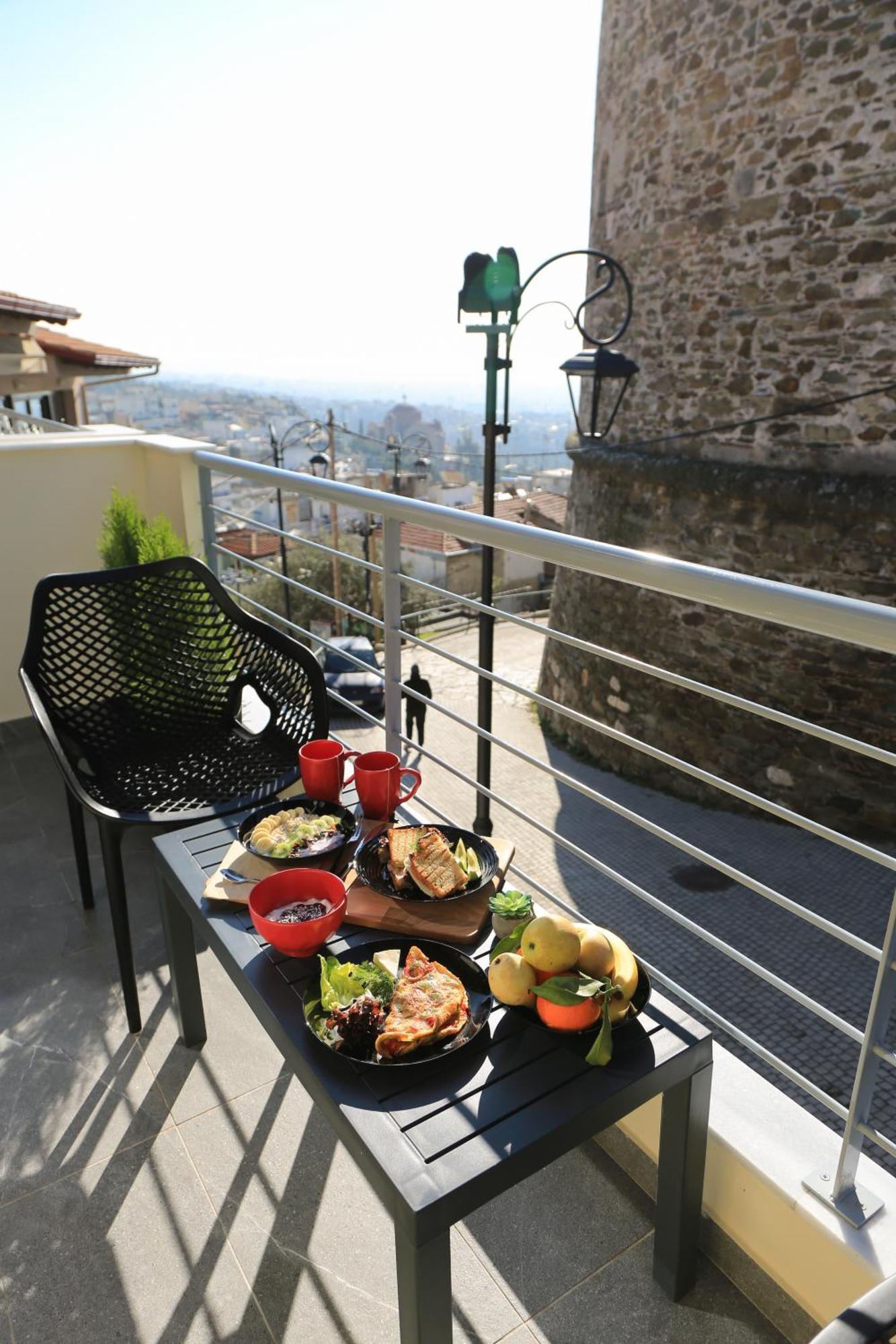 Beyond The Castle Appartement Thessaloniki Buitenkant foto
